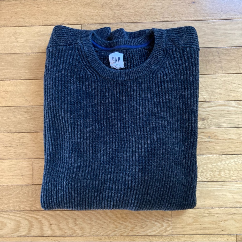 NWOT Gap crew neck sweater, L